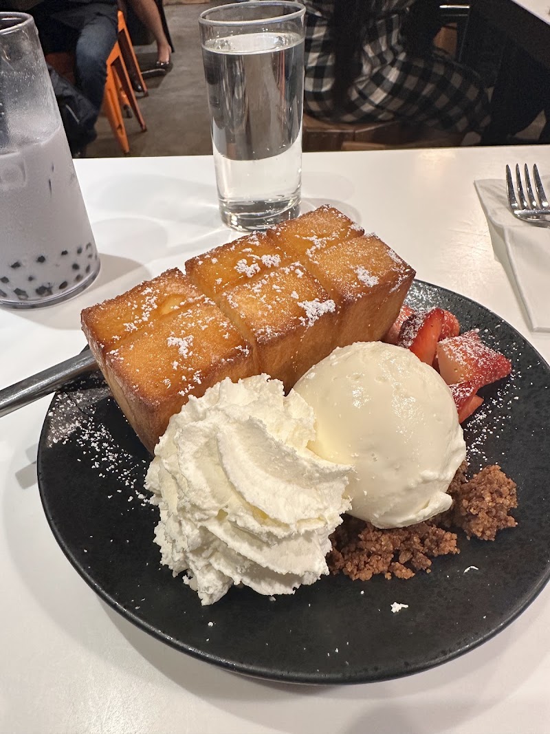 Spot Dessert Bar Flushing photo 4