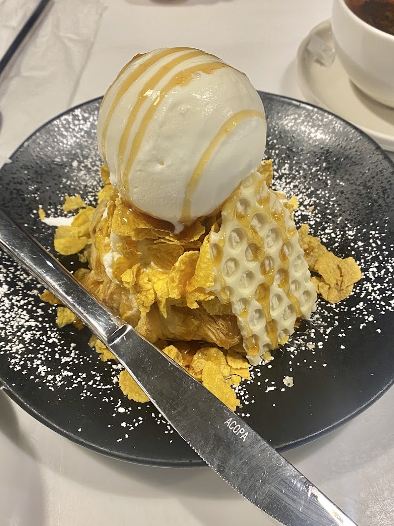 Spot Dessert Bar Flushing photo 4