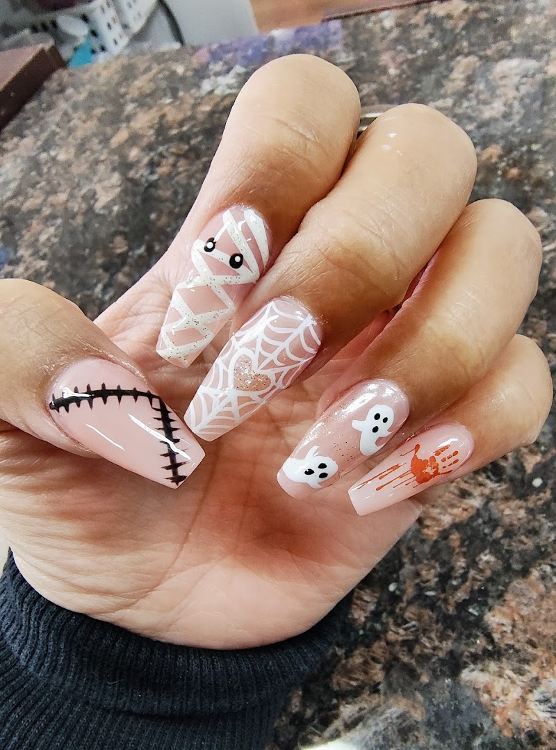 Lucky Nails Spa