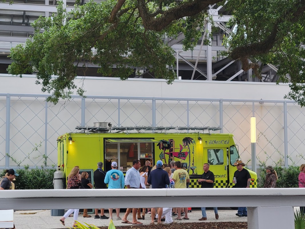 The Motley Chew Food Truck photo 2