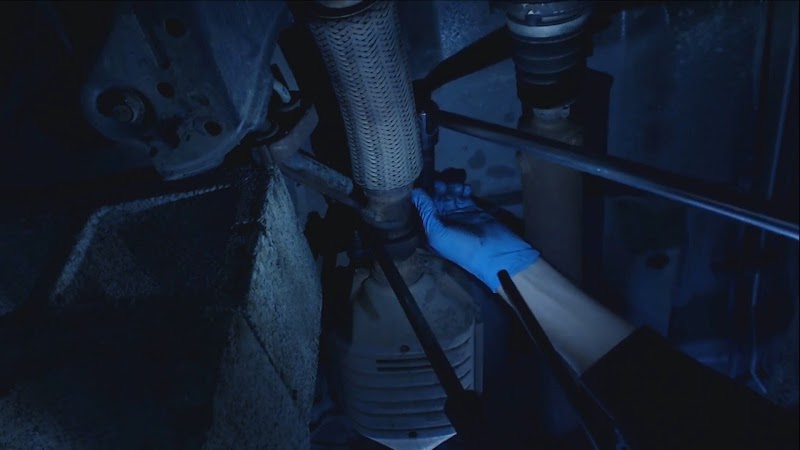 Todd performing a pre-purchase vehicle inspection for a Portland customer