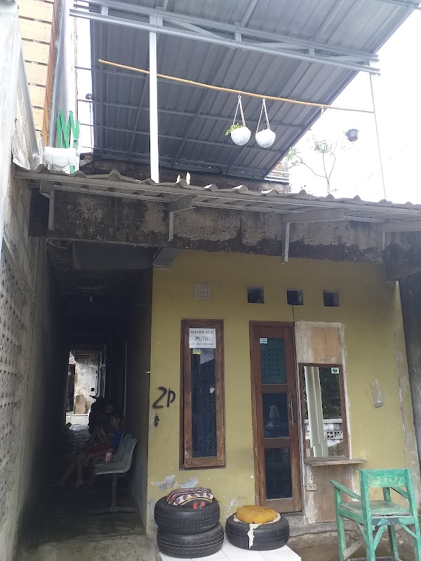 KOS PAK RAGIL BULANAN KAMAR MANDI DALAM