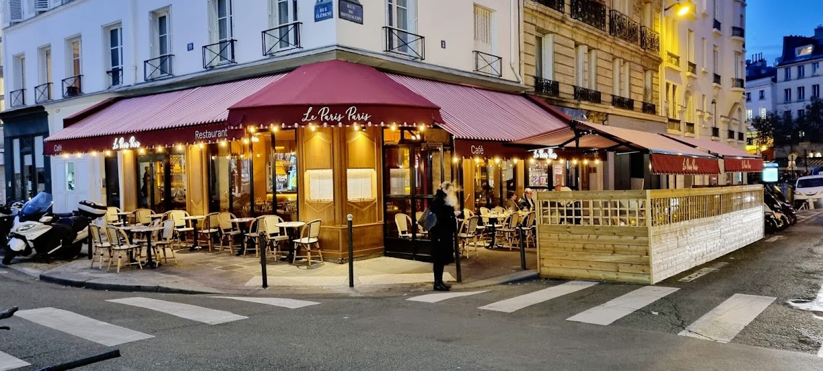 Le Paris Paris in paris