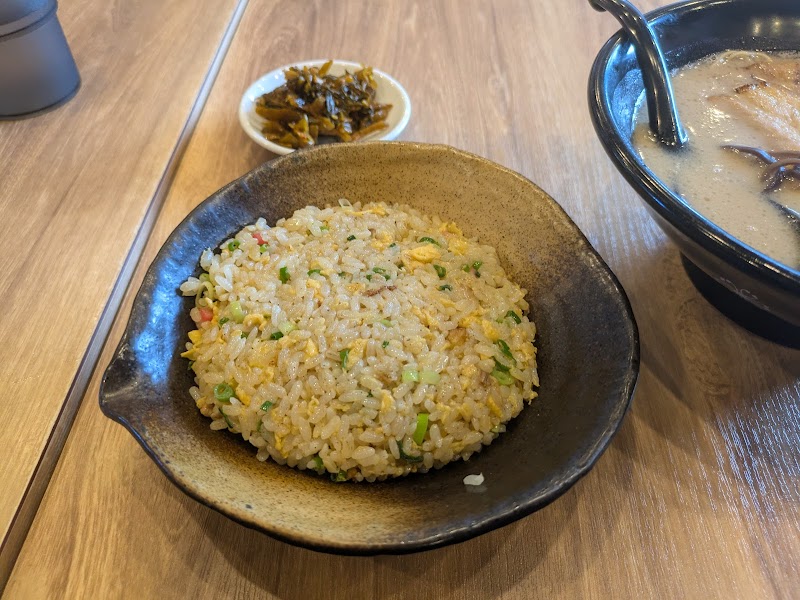 石田一龍 福岡博多店 写真4