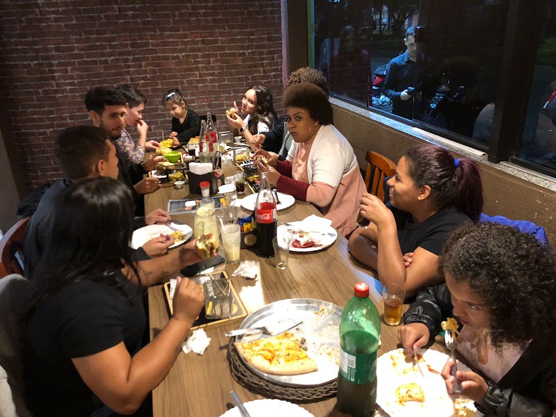 Dom Pizza & Burger's
