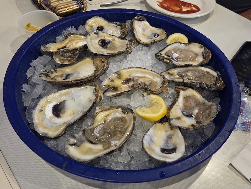 Phil's Oyster Bar & Seafood Restaurant photo 4