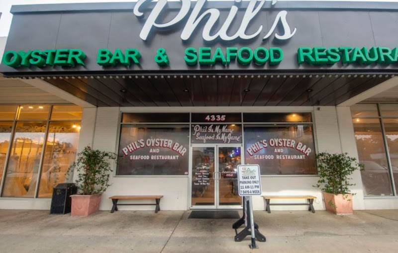 Phil's Oyster Bar & Seafood Restaurant photo 6