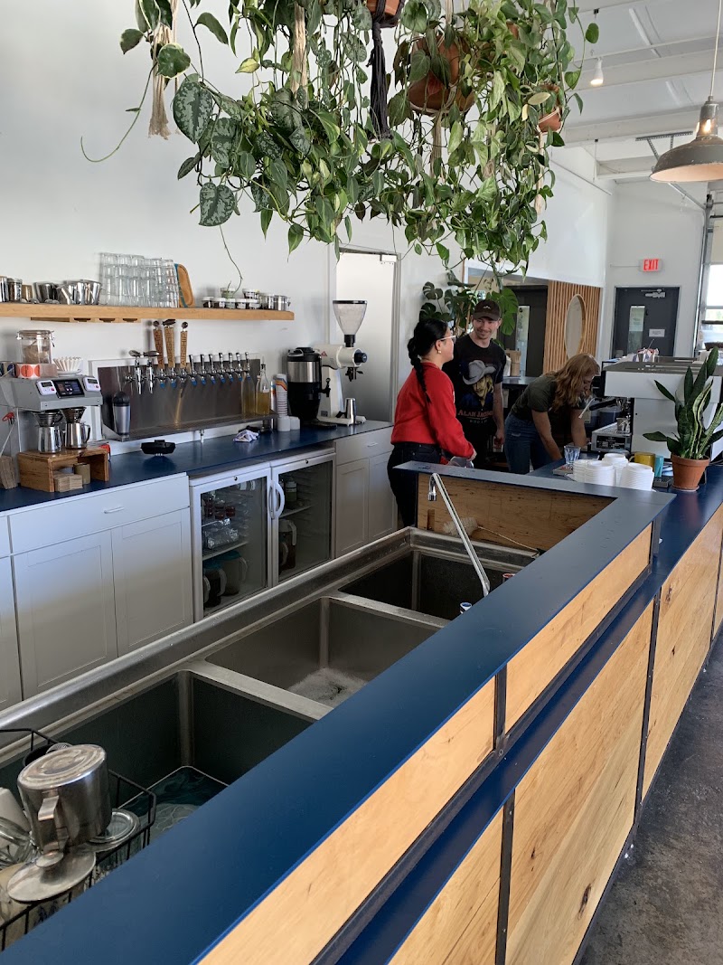 Airship Coffee at 5th Street photo 3