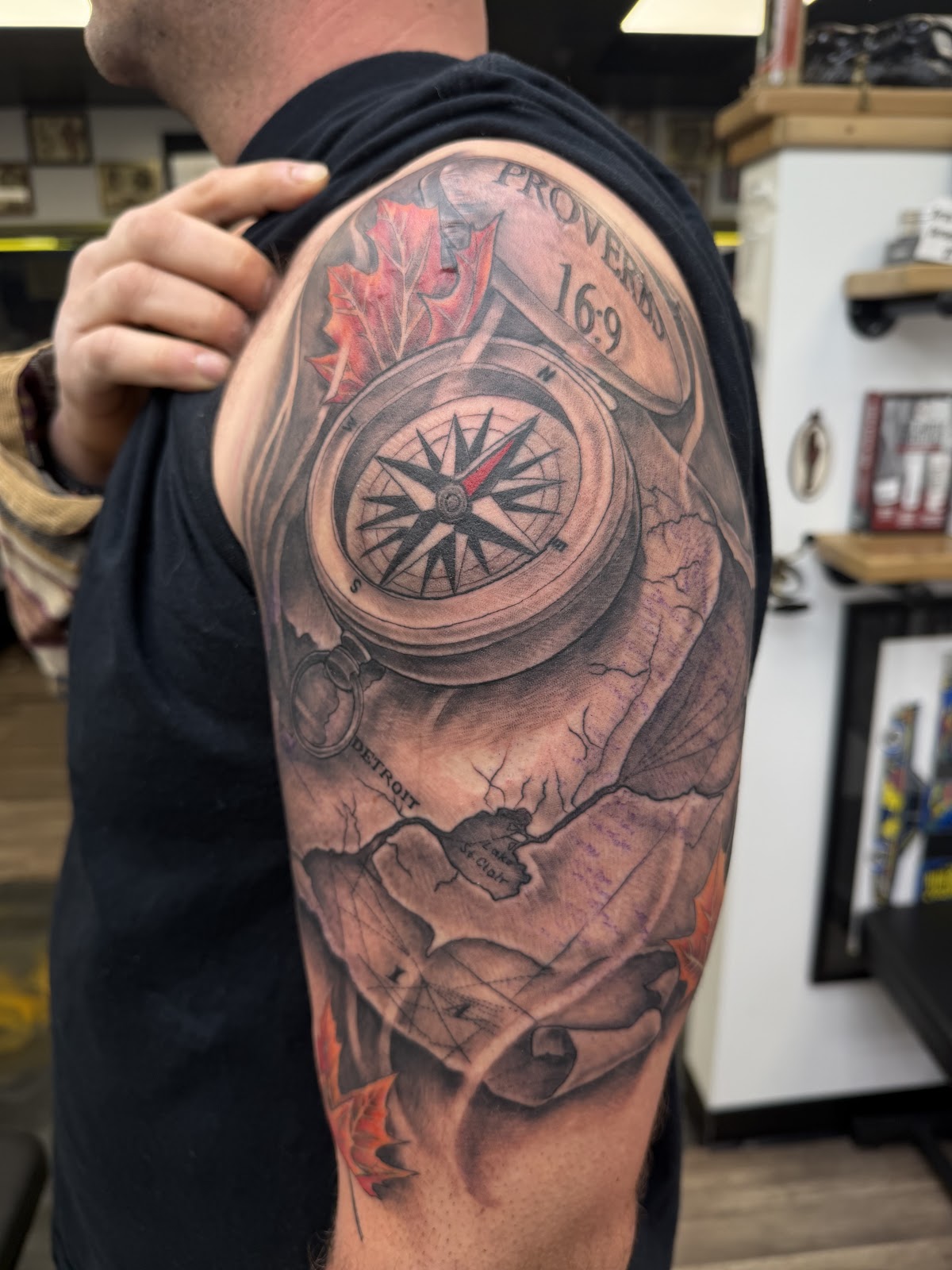 Hand & Heart Tattoo tattoo work — photo 2