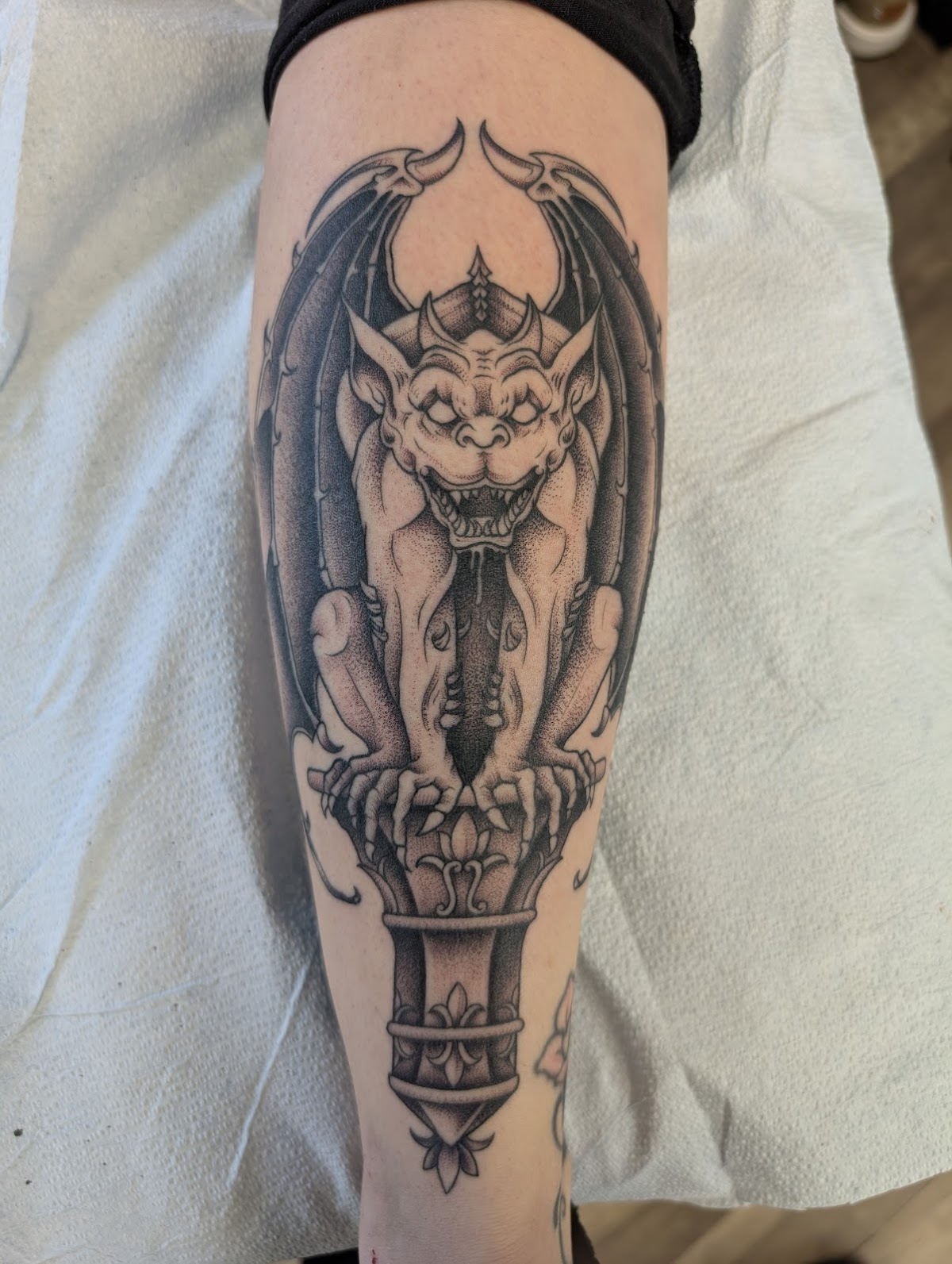 Hand & Heart Tattoo tattoo work — photo 3