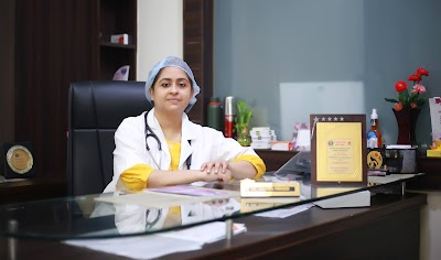 Dr Garima Trivedi Gynaecologist in Allahabad-Best Gynecologist | Infertility| Laproscopy Specalist Doctor in Prayagraj - Image 3