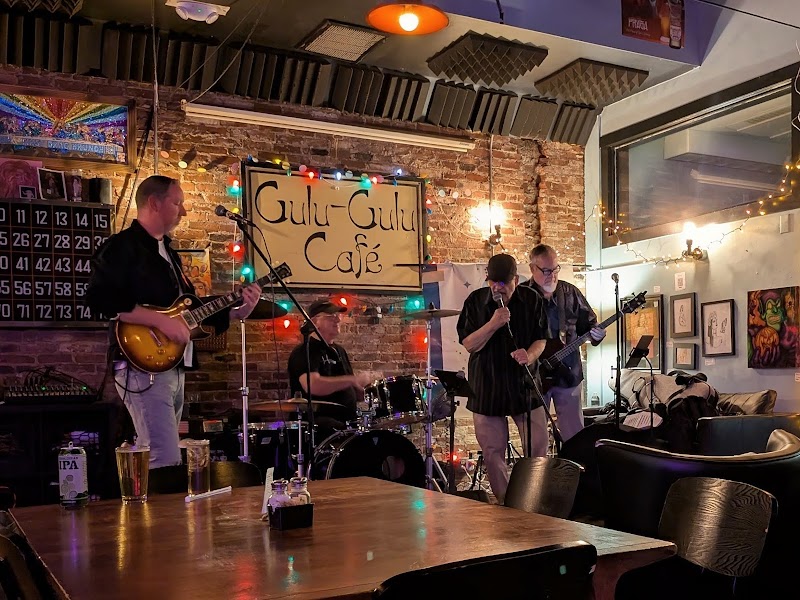 Gulu-Gulu Cafe photo 4