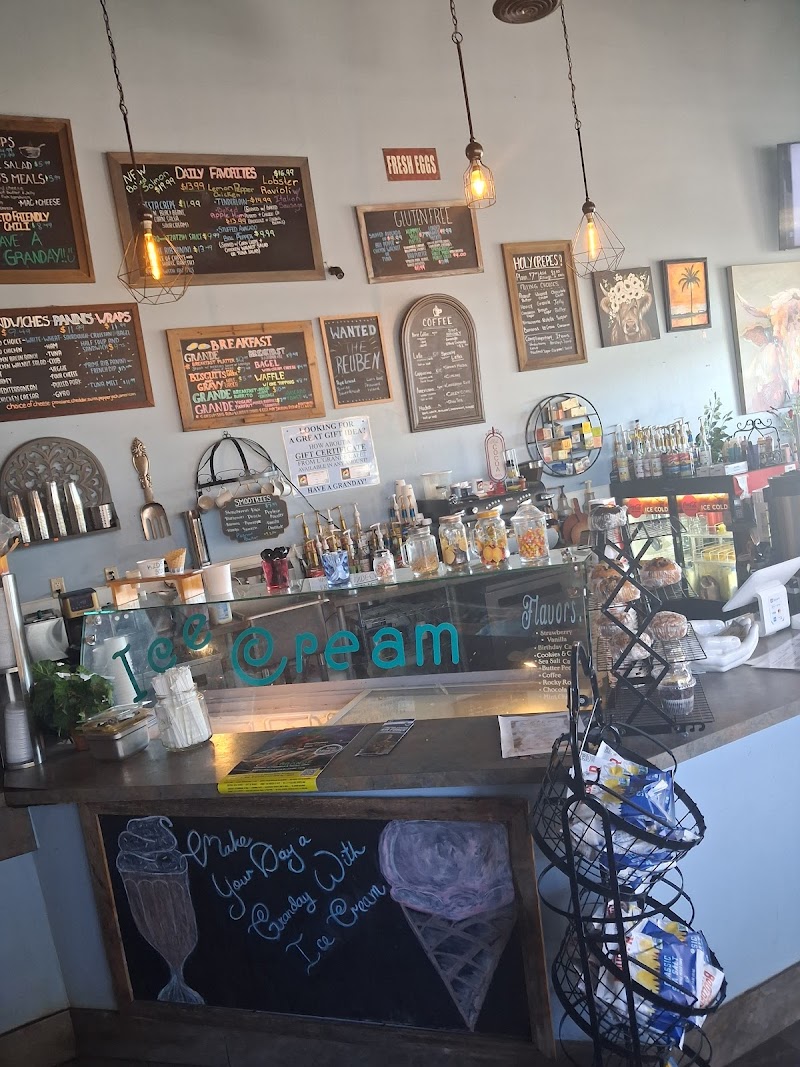 LGrande Cafe photo 3