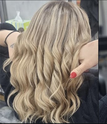 InStyle hair photo 3