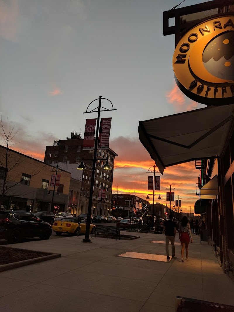 Prairie Lights Books and Cafe photo 1