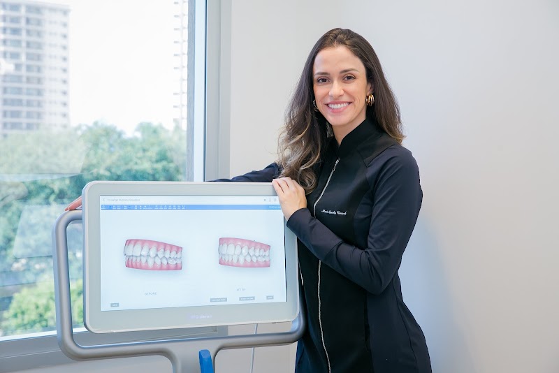 Dra Maria Emília Casseb - Invisalign Doctor | Consultório Odontológico | Dentista - foto 5