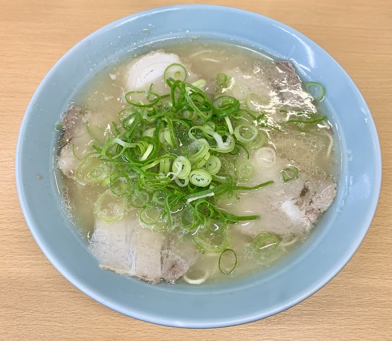 昭和 福一ラーメン 皿山店 写真2