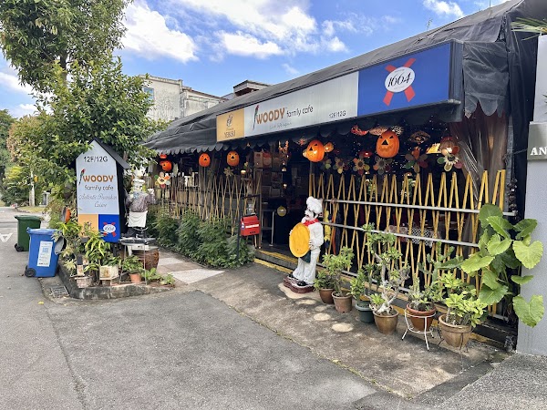 Woody Family Peranakan Cafe - Photo 1