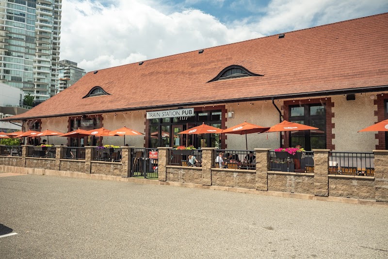 Sleeves — The Train Station Pub