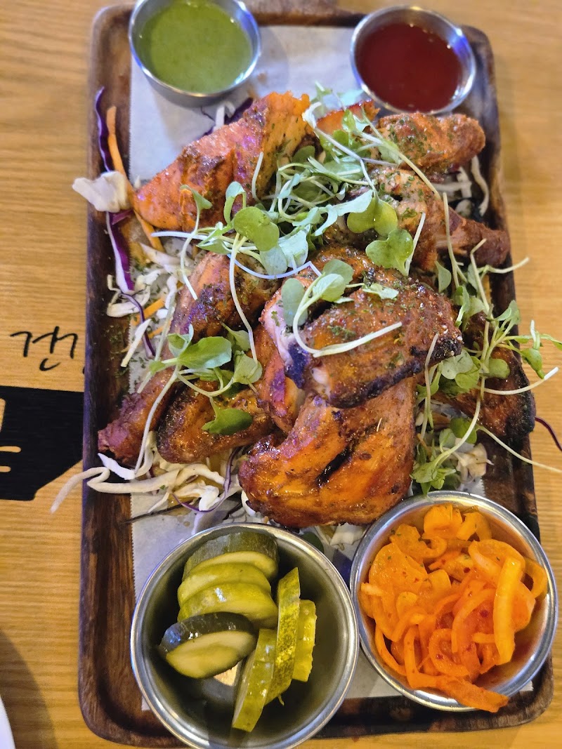 Bollywood Hookah Lounge & Indian Food photo 6