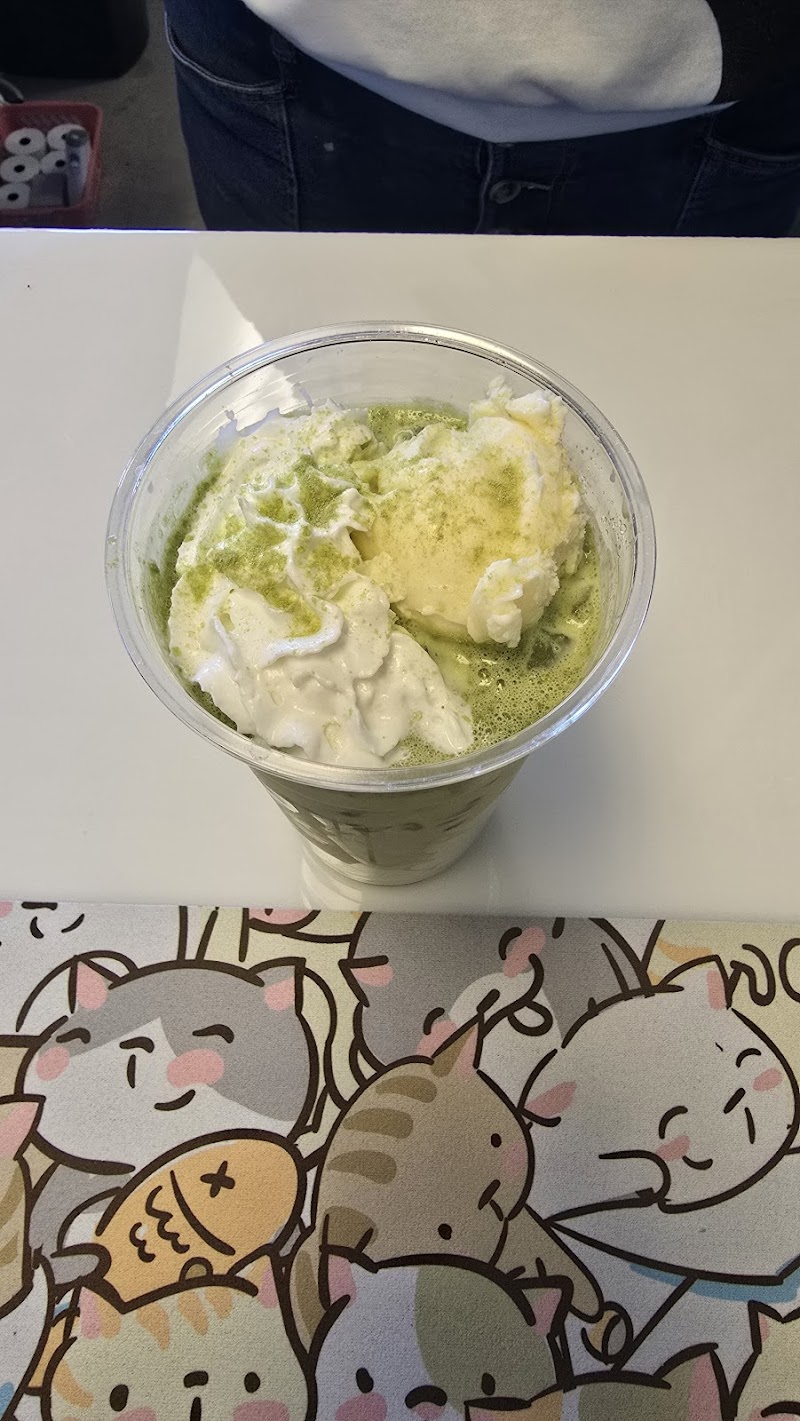 Mugs 'N Mittens photo 2