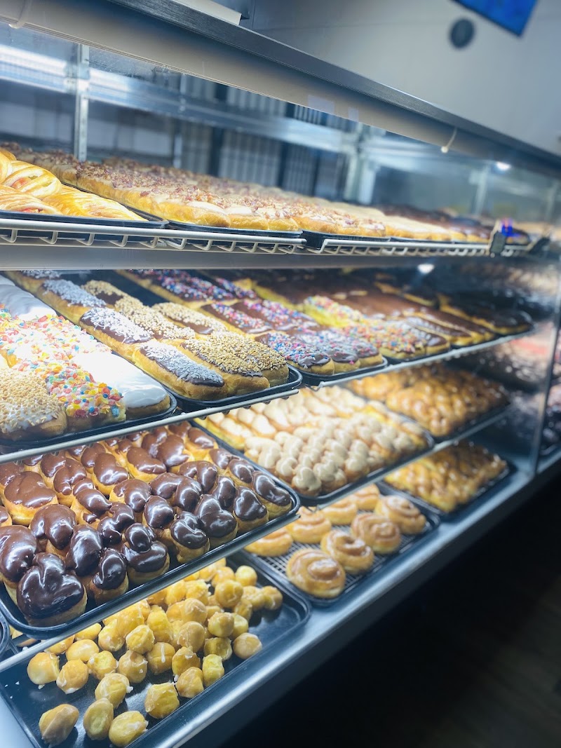 Moon Donuts & Cafe photo 1