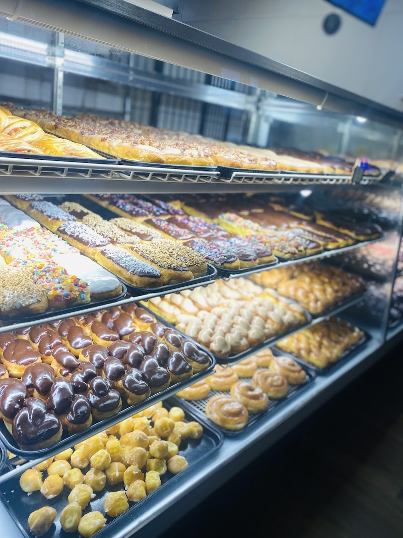 Moon Donuts & Cafe photo 1