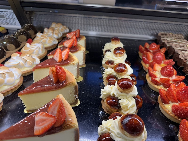 Bonjour French Bakery & Cafe - Kendall photo 4