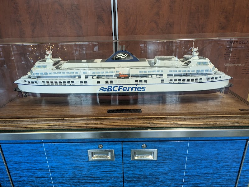 Lands End Café photo 3