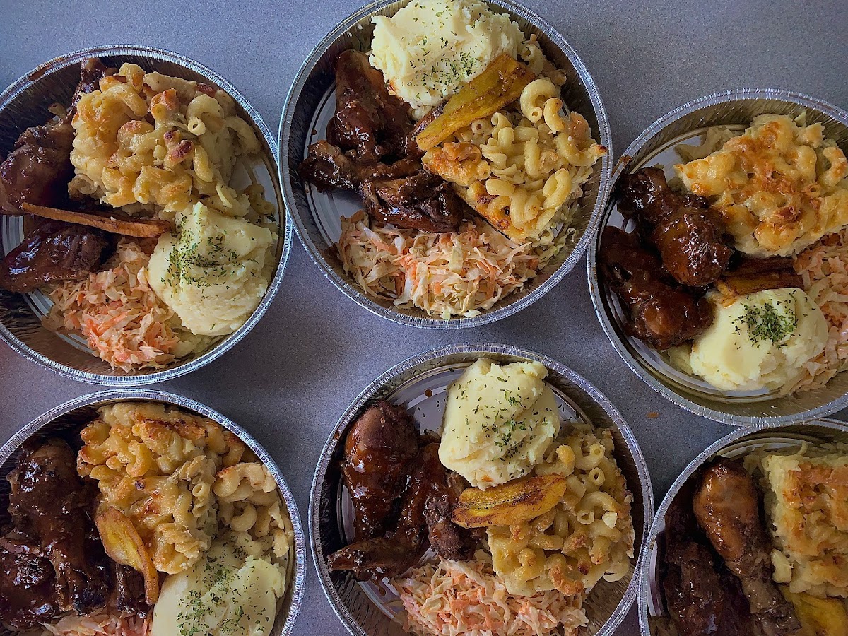 Memories bar and grill in grenada