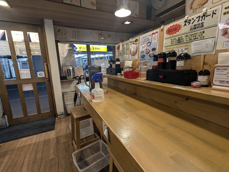 らーめん二男坊 博多本店 写真2