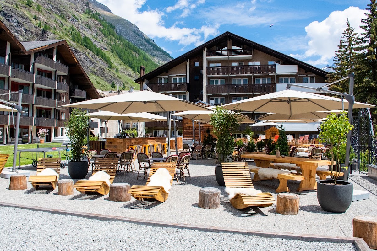 Schweizerhof Zermatt, dog-friendly hotel in Zermatt