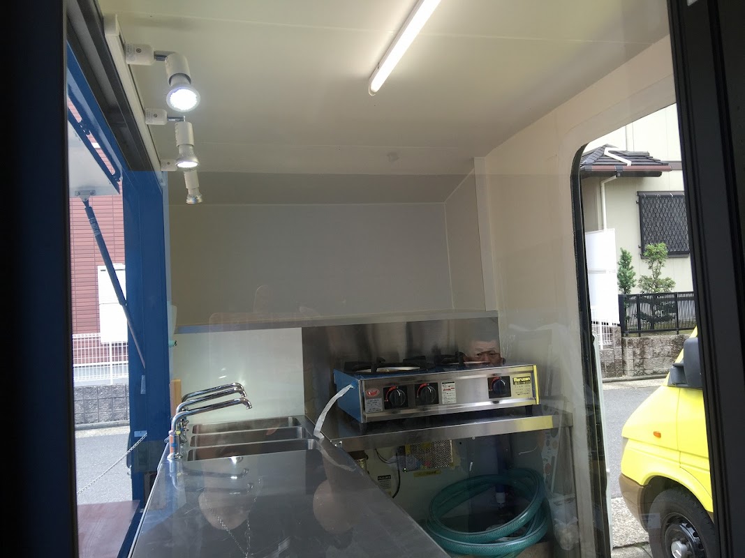移動販売車（キッチンカー）製作・改造専門店 まくう - 画像2