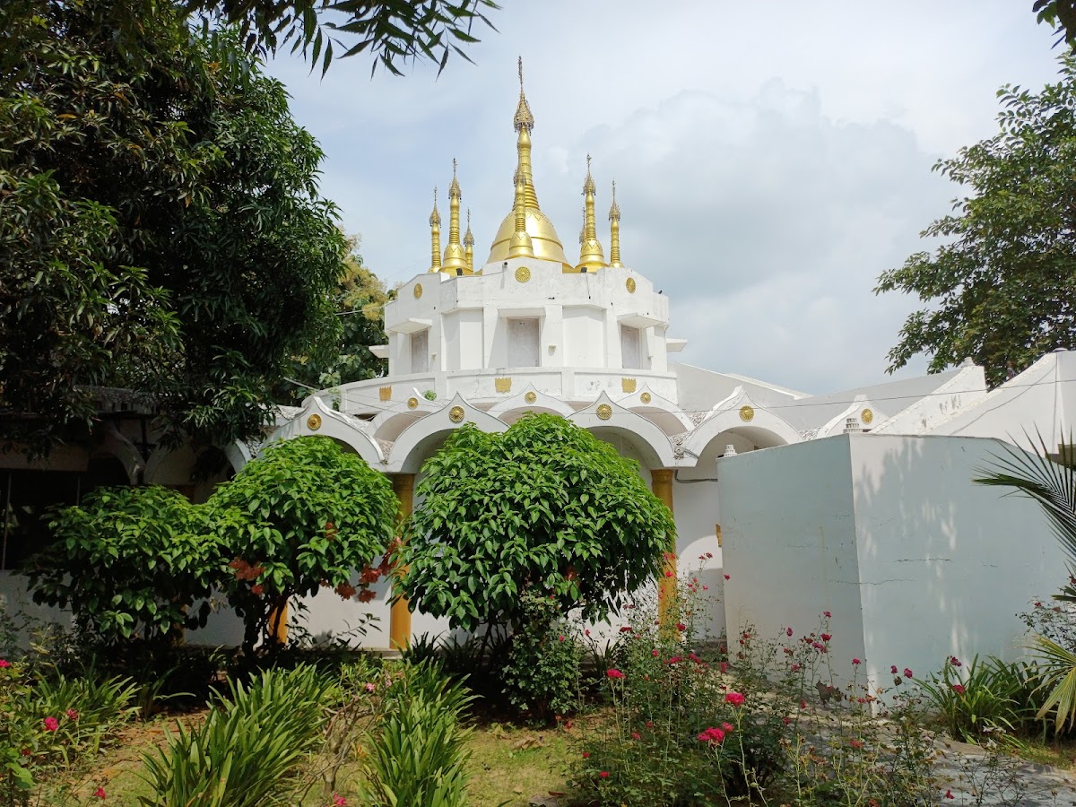Sarnath Vipassana Centre – Dhamma Cakka