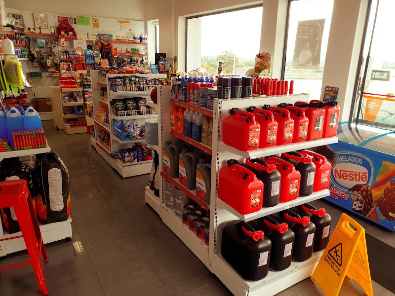 Estación de Servicio Repsol photo 5