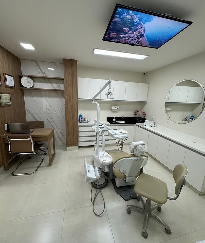 Implante Clinic - Botox - Implantes Dentários - Harmonização Facial - Goiânia - foto 3