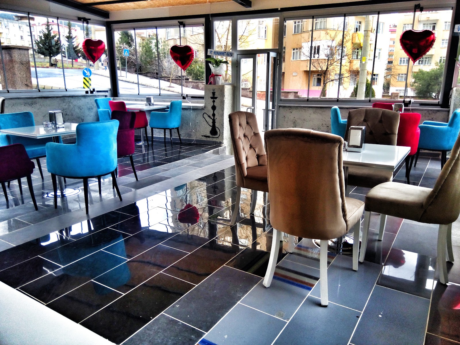 Roca Cafe mekanı
