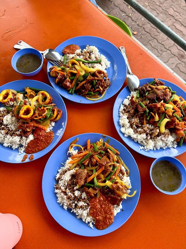 Uncle Am Ayam Goreng Kunyit - Photo 1