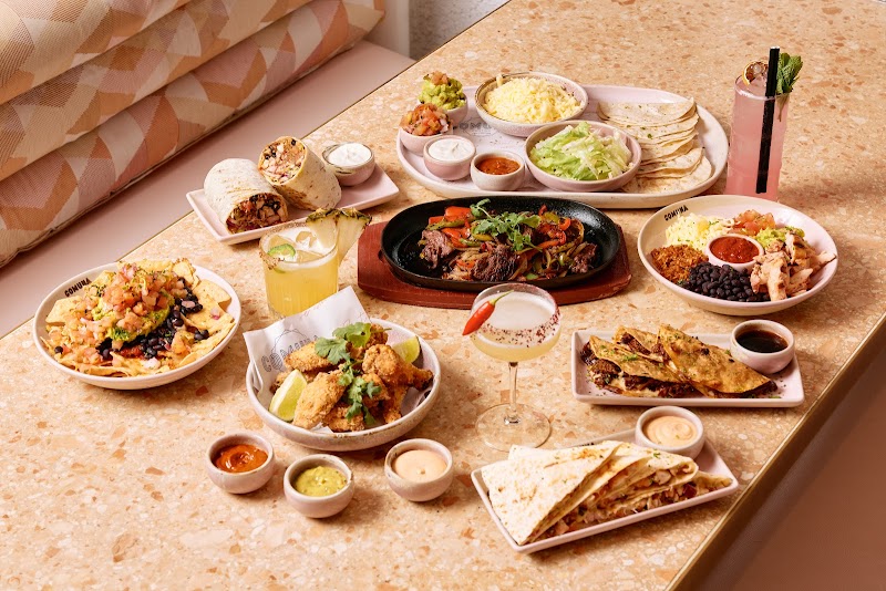 Comuna Cantina photo 2