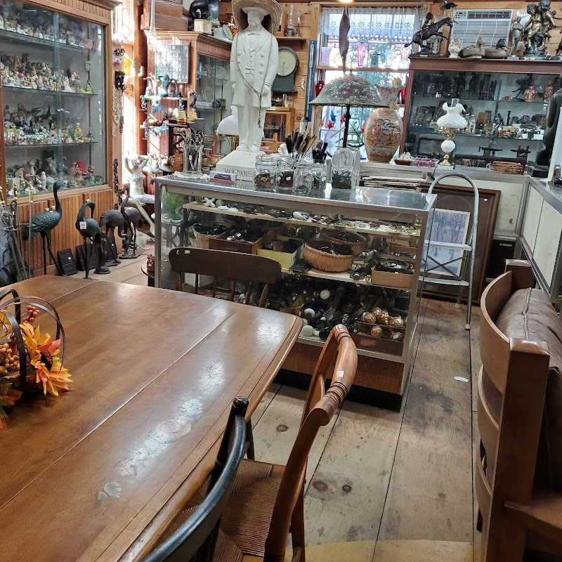 Freight House Antiques photo 2