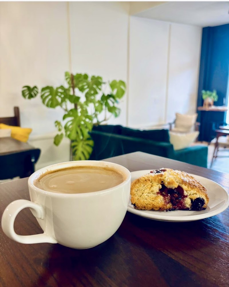 POUR 818 | tea + coffeehouse photo 4