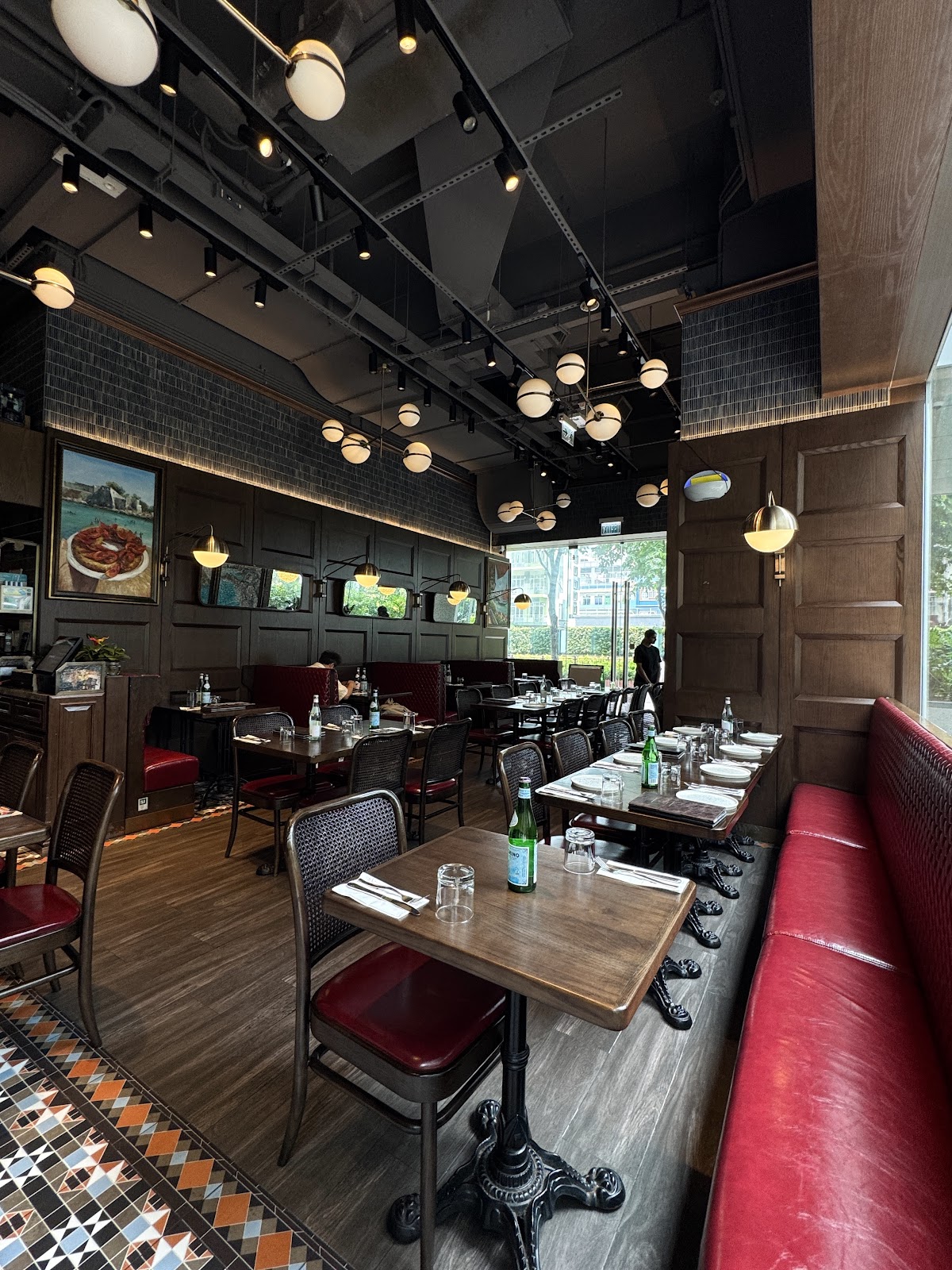 La Mensa Grill & Bar photo 3