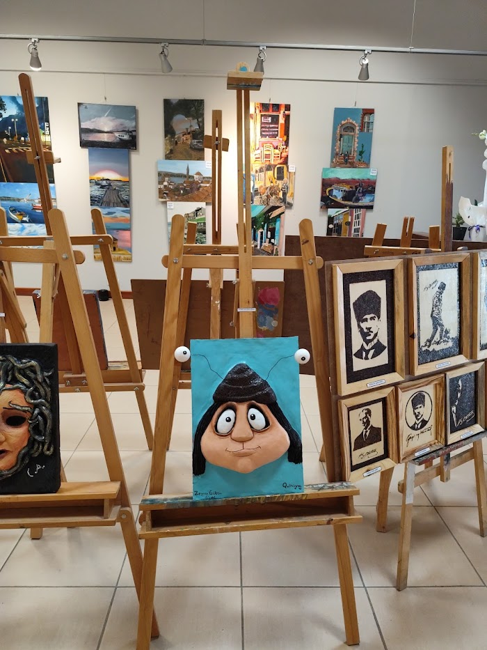 Orhan Peker Sanat Galerisi / Art Gallery