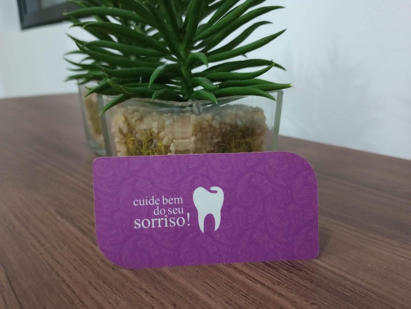 Dra. Aline Louise Pezente Sanches de Moraes - foto 4