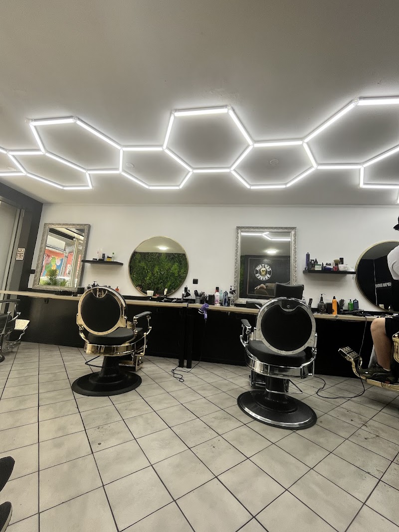 BARBER ONE — photo 2