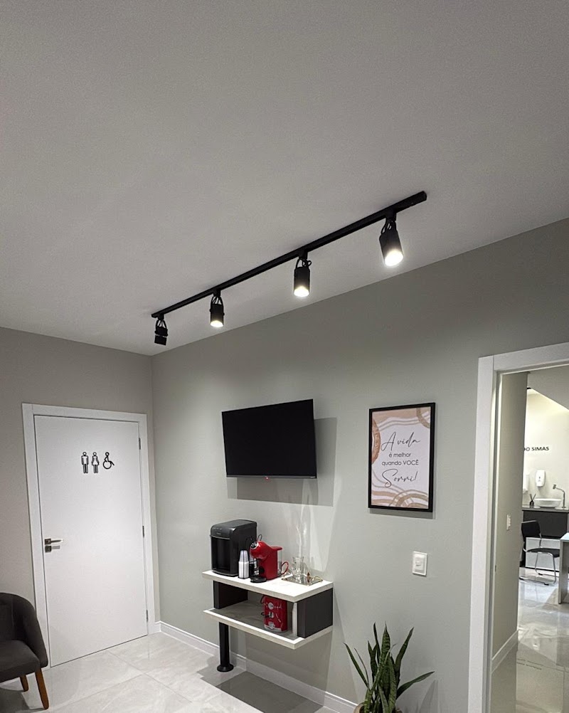 Dr. Fernando Simas | Dentista 24h em Joinville - foto 3