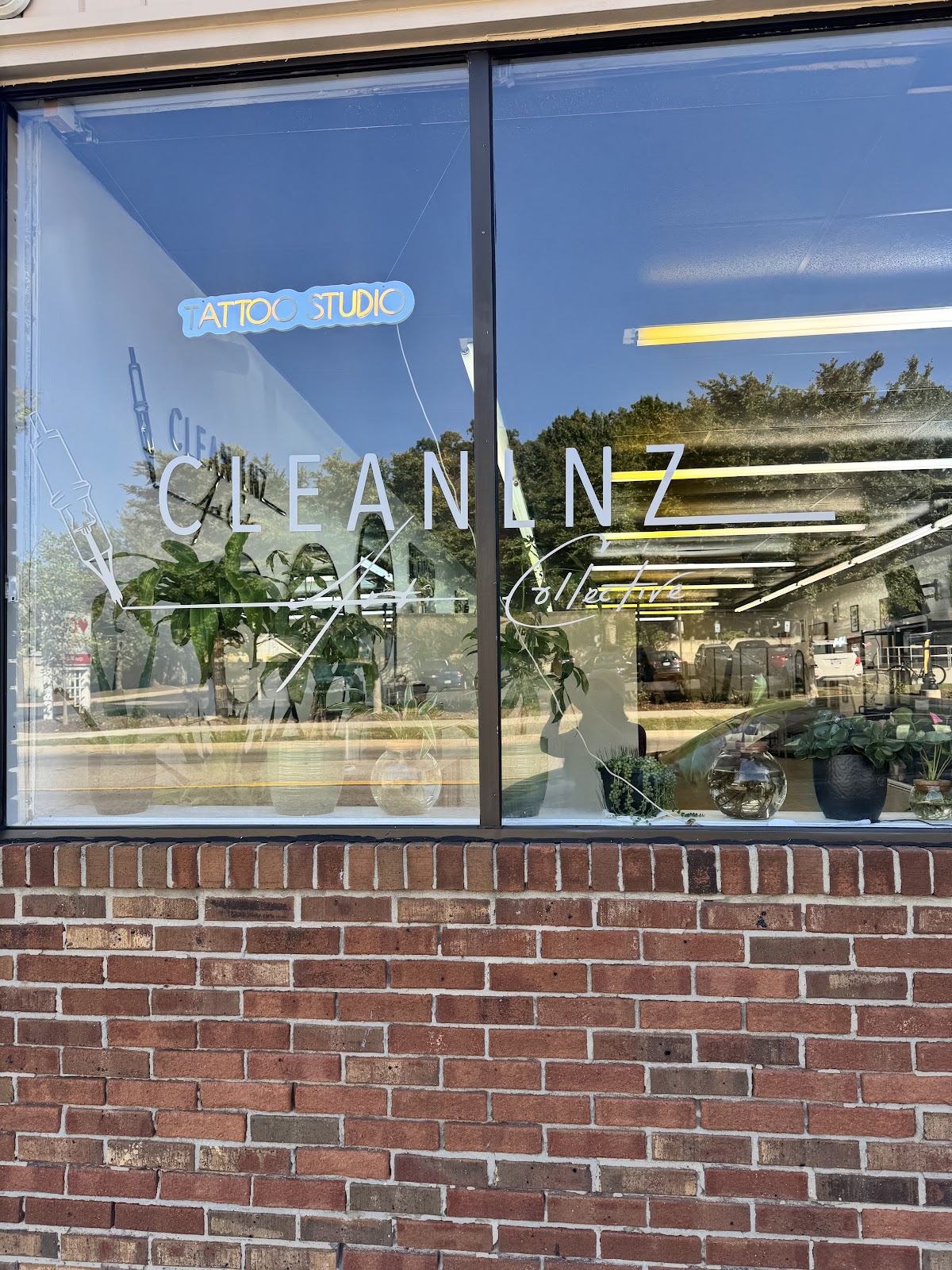 Clean Lnz Art Collective tattoo parlor in Royal Oak, MI