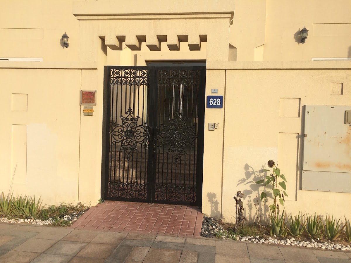 Canadian Medical Center and Plastic Surgery 5