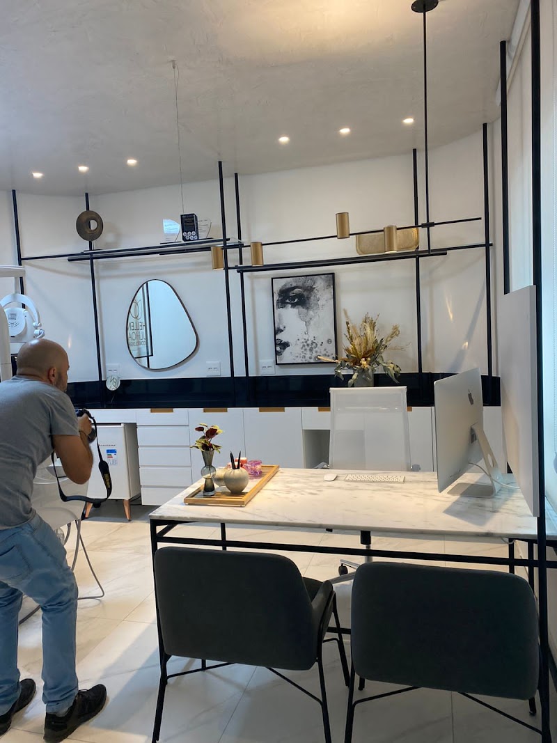 Dra. Hellen Ulhoa | Invisalign | Lente de Contato Dental | Dentista | Lourdes | Belo Horizonte - MG - foto 3