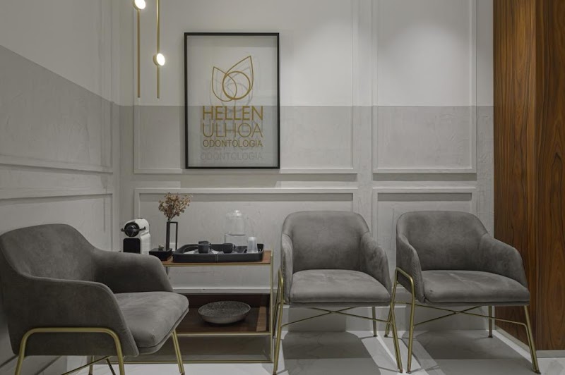 Dra. Hellen Ulhoa | Invisalign | Lente de Contato Dental | Dentista | Lourdes | Belo Horizonte - MG - foto 2